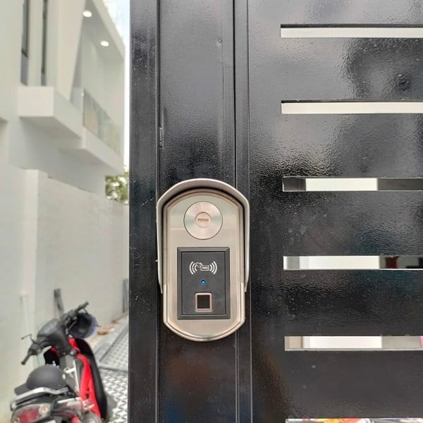 Khóa Cổng Điện Tử VIIRO VR-1300A - Khóa Thẻ Từ Khóa Cổng Điện Tử VIIRO VR-1300A - Khóa Thẻ Từ